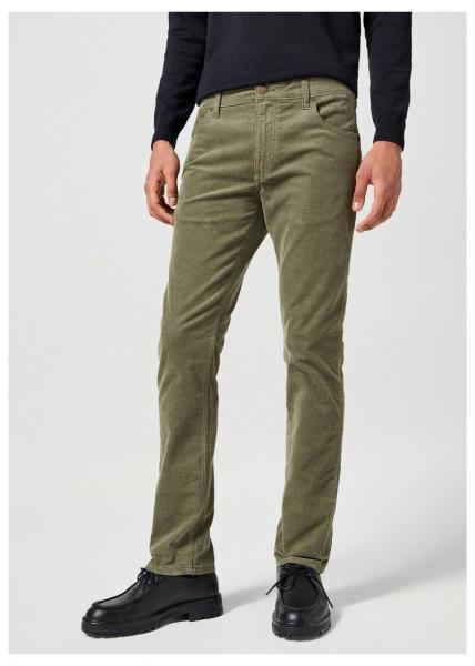 WRANGLER GREENSBORO MĘSKIE SPODNIE MATERIAŁOWE SZTRUKSOWE SZTRUKS DUSTY OLIVE 112356861 W15Q018011