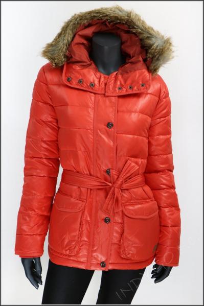 DAMSKA KURTKA ZIMOWA LEE PUFFER JACKET LAVA RED L56TWSAF $