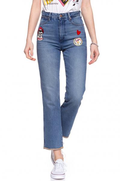 WRANGLER RETRO STRAIGHT BURNING GIRL W238GF11X