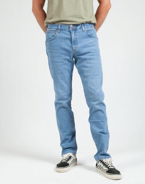 WRANGLER GREENSBORO MĘSKIE SPODNIE JEANSOWE LIGHTHOUSE W15QHNR20