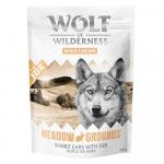 Wolf of Wilderness uszy królicze z sierścią - 200 g (ok. 10 szt.)