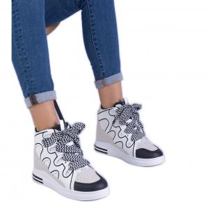 Białe sneakersy damskie z grubymi sznurówkami