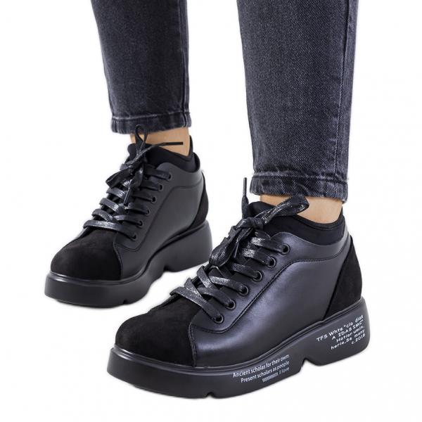 Czarne sneakersy na wysokiej podeszwie Ambly