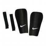 Nagolennik Nike J Guard-CE SP2162-010 black-white