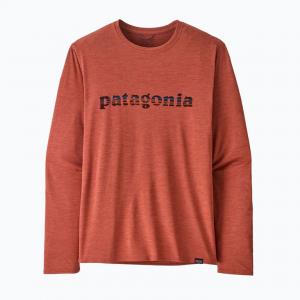 PATAGONIA Koszulka męska M's L/S Cap Cool Daily Graphic Shirt 73 Text Logo: Potters Red X-Dye-XL