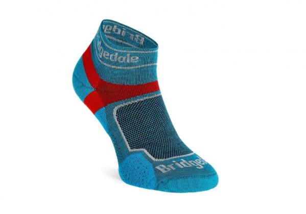 BRIDGEDALE Skarpety męskie ULTRALIGHT T2 COOLMAX SPORT LOW blue-M