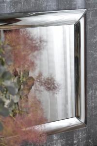 Lustro w ramie srebrnej 72 x 162 cm Abisso