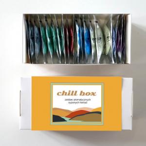 Gotowy zestaw prezentowy „CHILL BOX“ herbaty sypane PREMIUM różne smaki 20szt. prezent upominek na 40 50 60 urodziny dla kobiety faceta mamy taty żony
