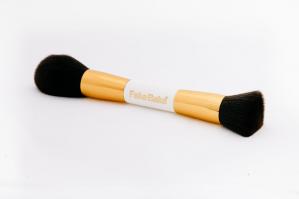 Wielofunkcyjny pędzel do aplikacji pudru Fake Bake Duo Brush