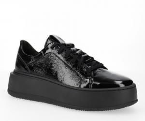 Sneakersy czarne lakierowane