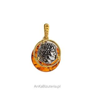 Srebrny pozłacany wisiorek z bursztynem grecka maska