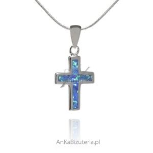 Krzyżyk srebrny z niebieskim opalem