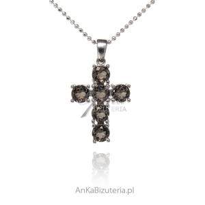 Krzyżyk srebrny z sultanitem