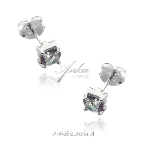 Kolczyki srebrne z naturalnym mystic topaz - sztyfty