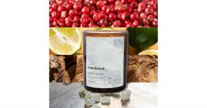 Świeca sojowa w szkle Lush Sandalwood, Kolekcja Elegance, 190 g