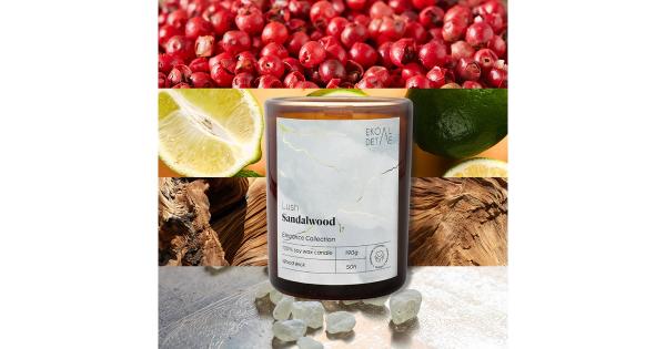Świeca sojowa w szkle Lush Sandalwood, Kolekcja Elegance, 190 g