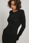 Dopasowana sukienka z finezyjną strukturą w kolorze TOTALLY BLACK - BLANCA-XS/S