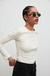 Dopasowany top z dekoltem na zatrzaski w kolorze BRIGHT BEIGE - MOODY NAP-XS