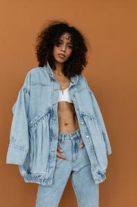 Katana kurtka jeansowa oversize z marszczeniami - CHILL LIGHT DENIM JACKET-UNI