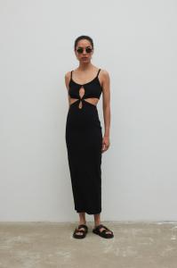 Sukienka z ozdobnymi wycięciami w kolorze BLACK - VENDA MAXI-S/M