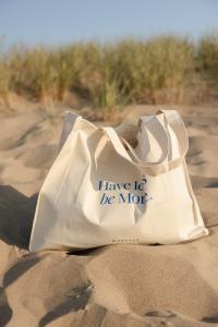 Torba typu shopper bag beżowa HAVE LESS BE MORE-UNI