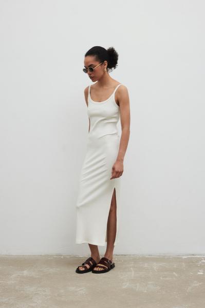 Sukienka na ramiączkach z prążkowanej dzianiny w kolorze ECRU - CARMEN MAXI-S/M