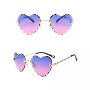 Damskie okulary przeciwsłoneczne Serca Glamour bezramkowe SKK-02B