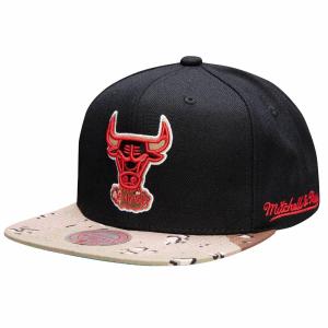 Czapka z daszkiem Mitchell & Ness NBA HWC Chicago Bulls Choco Camo -CBUYYPPPBLCK