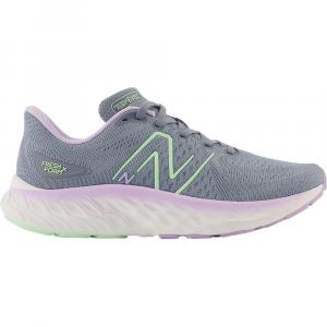 Kobieta bieganie buty oddychające New Balance Fresh Foam X Evoz