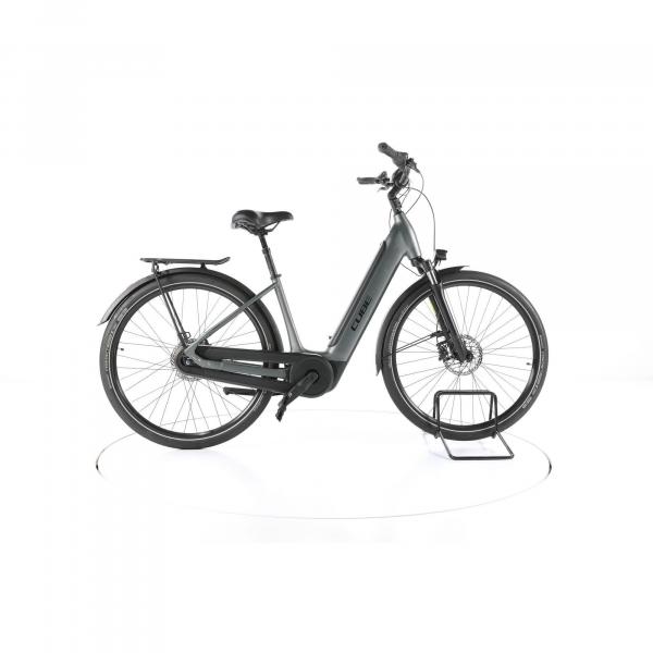 Second Life - Cube Supreme Hybrid Pro Trekking E-Bike Lage instap - Jak nowy