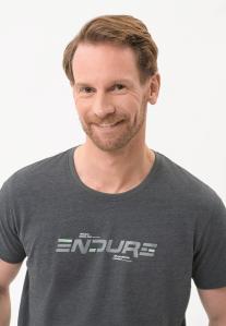 T-shirt w sportowym stylu T-ENDE