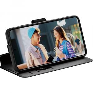 Etui z klapką Care by PanzerGlass Wallet Case with Kickstand do Galaxy S25, czarne