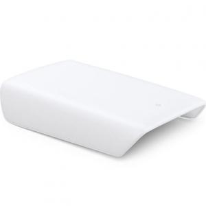 Pokrowiec ochronny, nakładka na podłokietnik do Tesla Model 3 2017-23 / Y 2020-25, Spigen Armrest Cushion, biały
