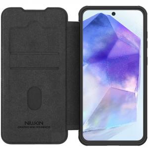 Etui z klapką i ochroną aparatu Nillkin Qin Pro do Galaxy A56 5G, czarne